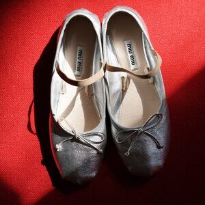 Miu Miu Leather Bow Accents Mary Jane Flats